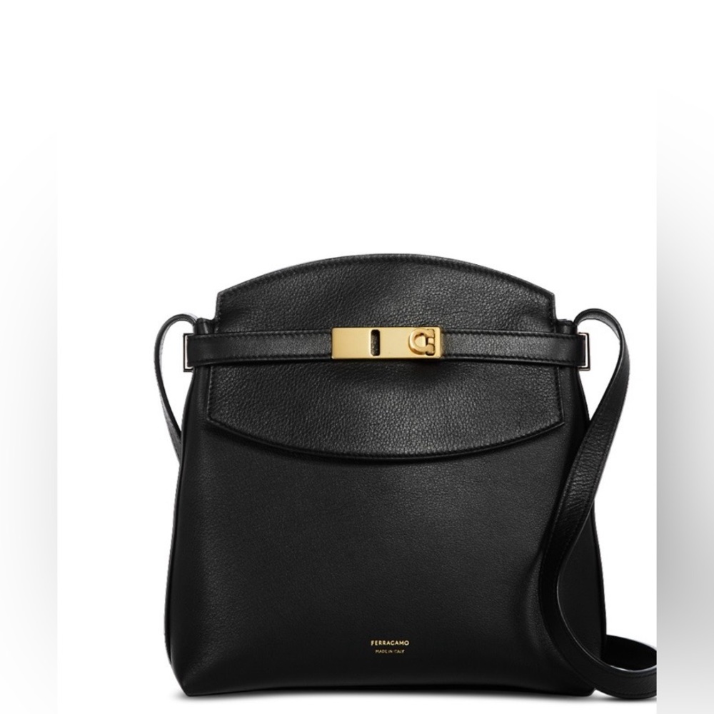 NWT FERRAGAMO Small Hug Messenger Bag
